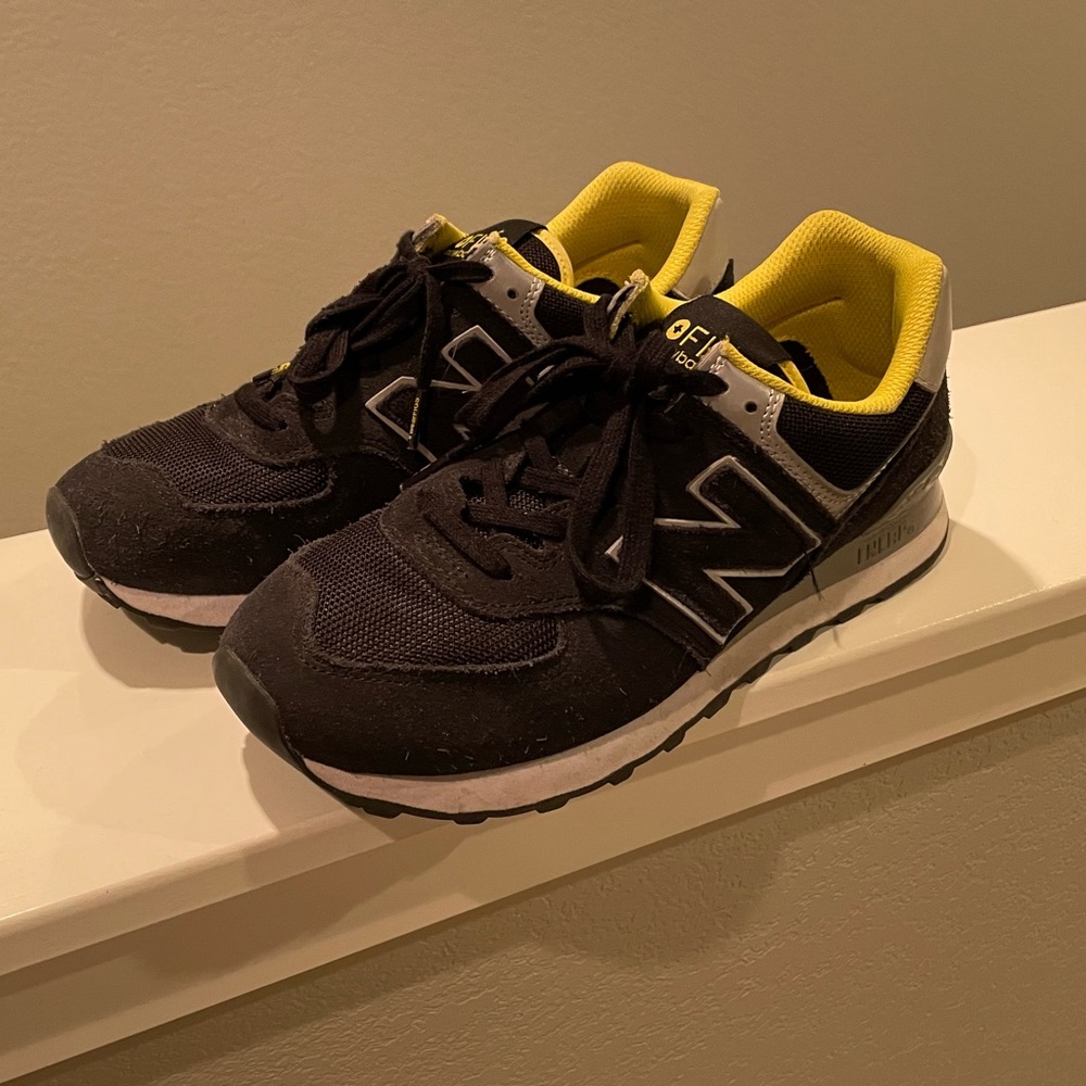 FIGS New Balance 574 Women’s Shoes, Black, Size 9.5